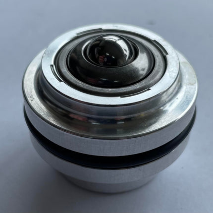 DETENT FOR SHIFT LID