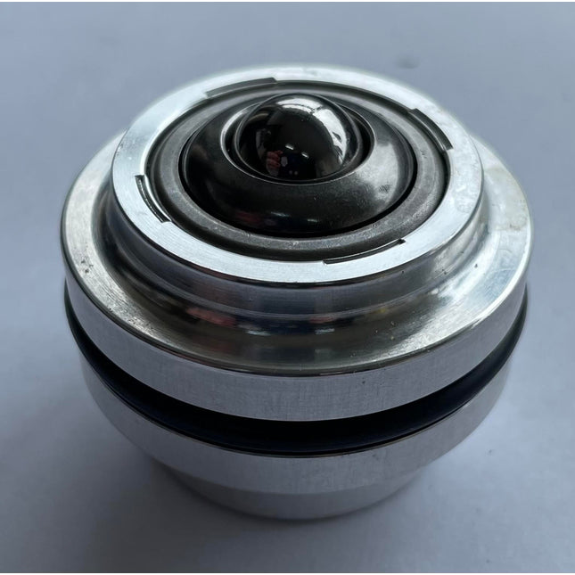 DETENT FOR SHIFT LID